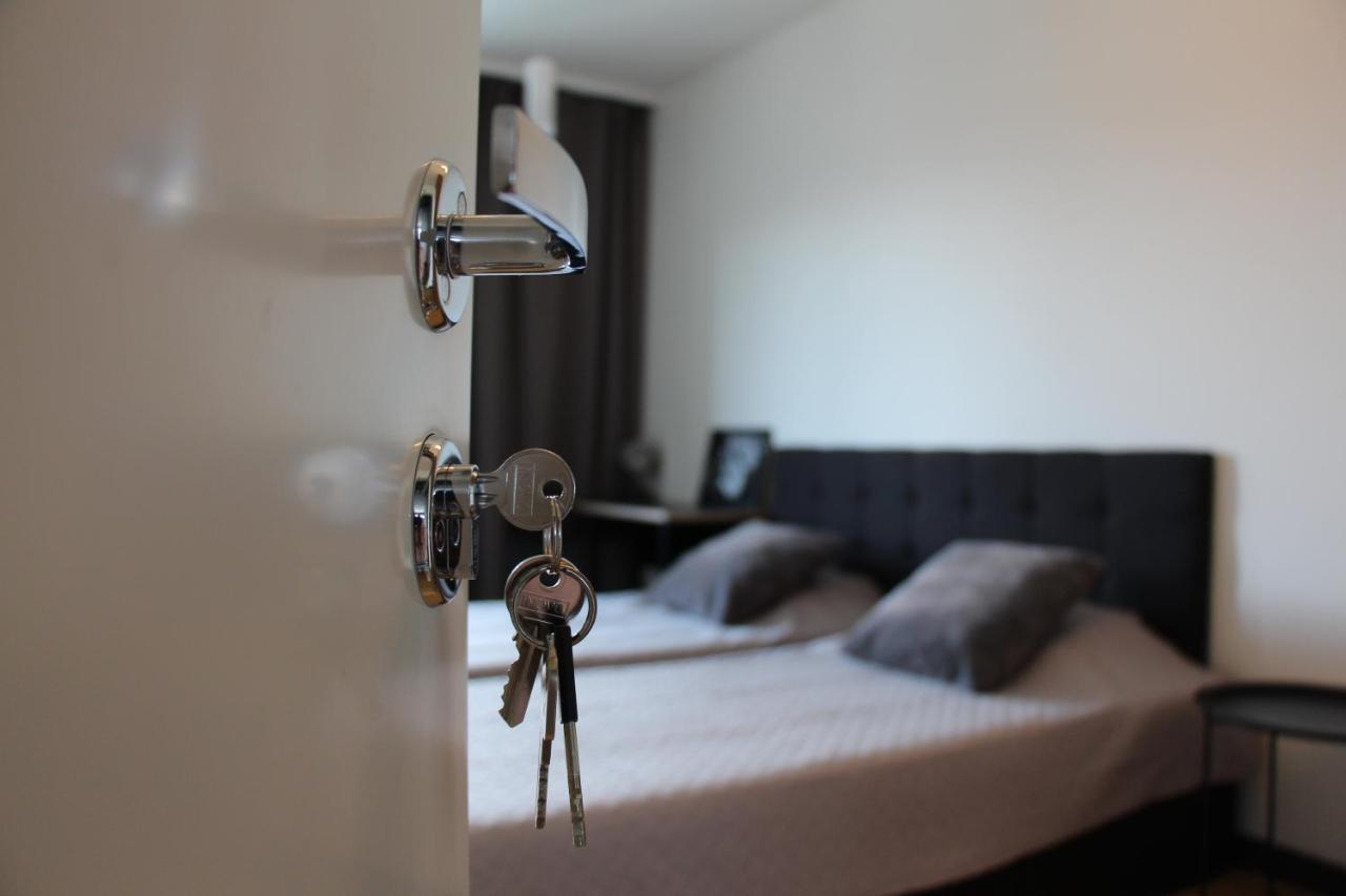 New Modern 4-Room Apartment With Big Balcony And Undeground Parking In Center Of ทาลลินน์ ภายนอก รูปภาพ