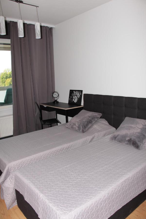 New Modern 4-Room Apartment With Big Balcony And Undeground Parking In Center Of ทาลลินน์ ภายนอก รูปภาพ